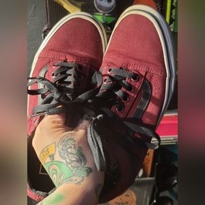 Maroon vans size W9/M7.5